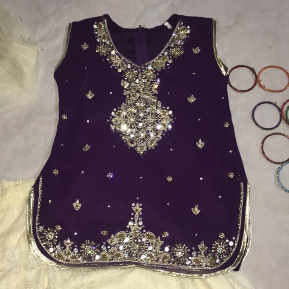 Beautiful Bollywood 3 Piece outfit size age 6 - Picture 2 of 8